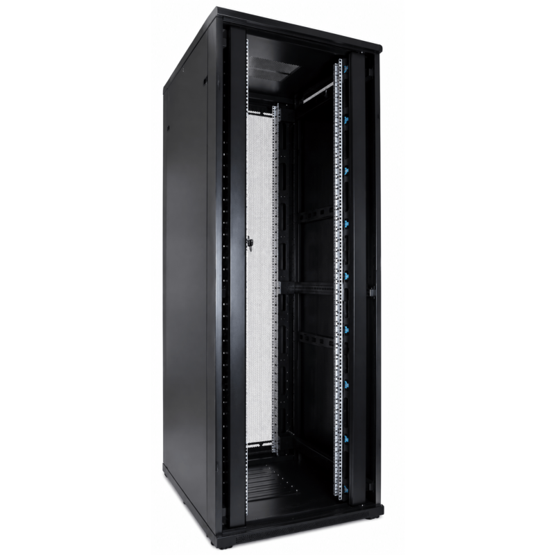Armadio server 47U con doppie porte anteriori e posteriori perforate, dimensioni 800x800x2200 mm (LxPxA).