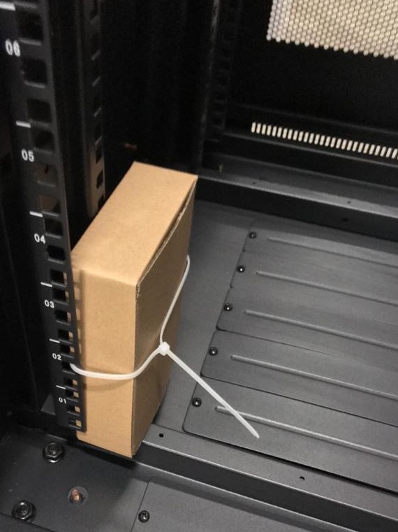 Armadio server